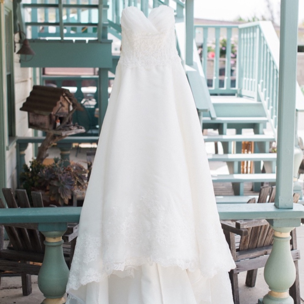 Wedding dress